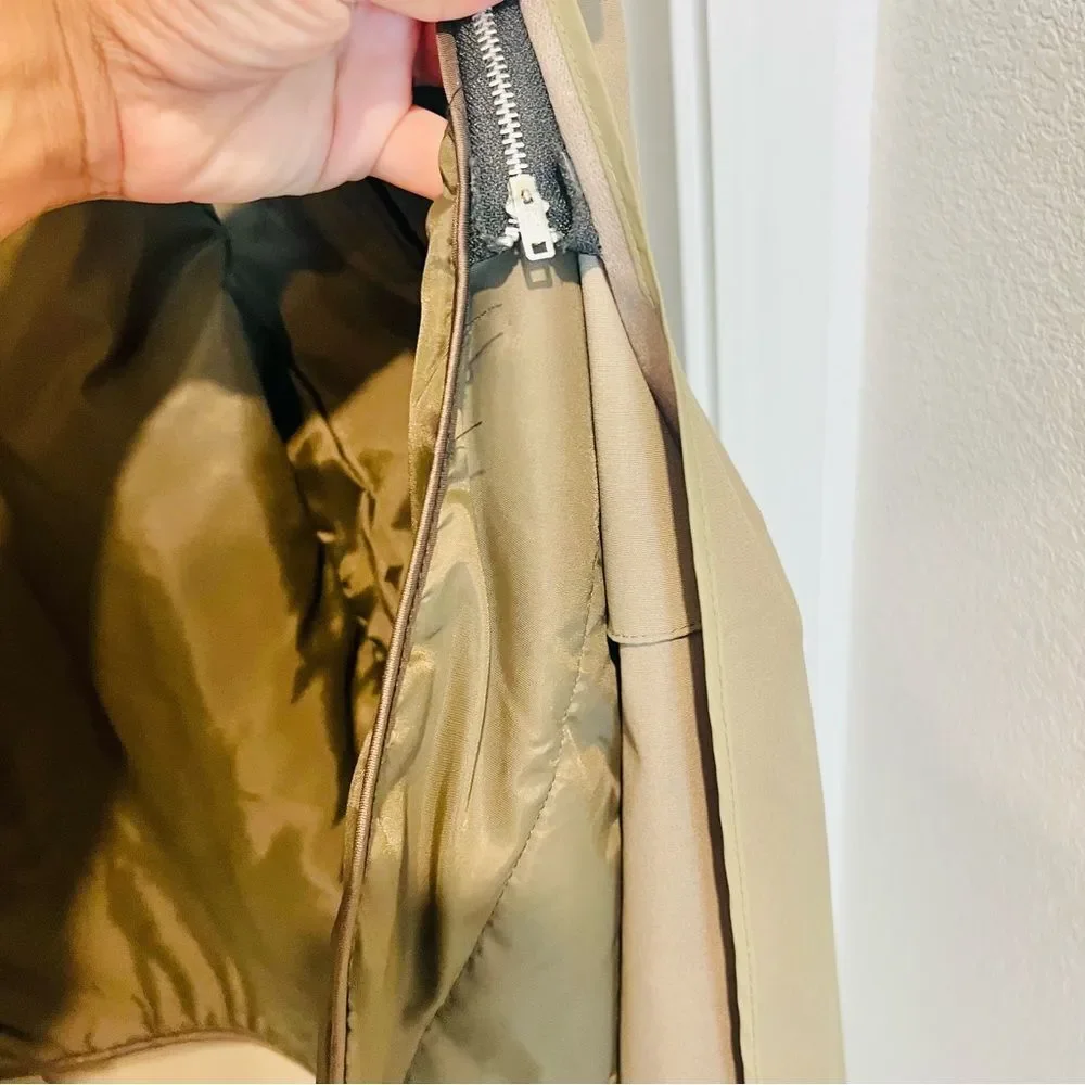 Vintage London Fog Men's Tan Trench Coat Insulated Lining Included Sz. 42 Long - Picture 12 of 12